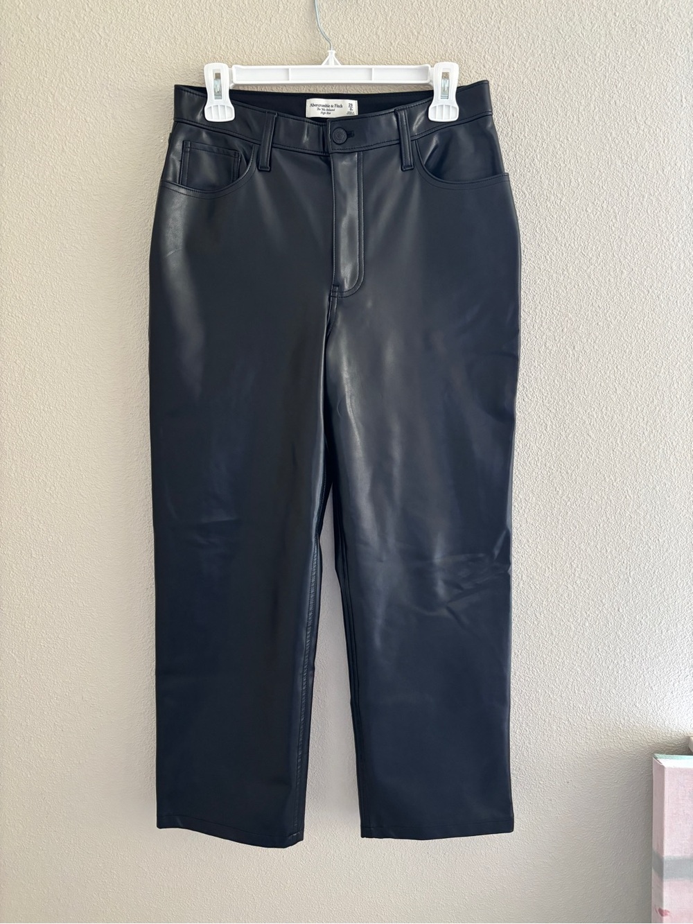 Abercrombie & Fitch The 90’s Relaxed high rise faux leather pants